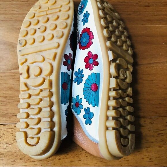 Driving Leather Floral Shoes Mocs - Picture 5 of 8